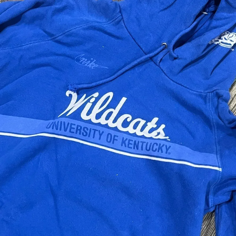 Nike details drawstring